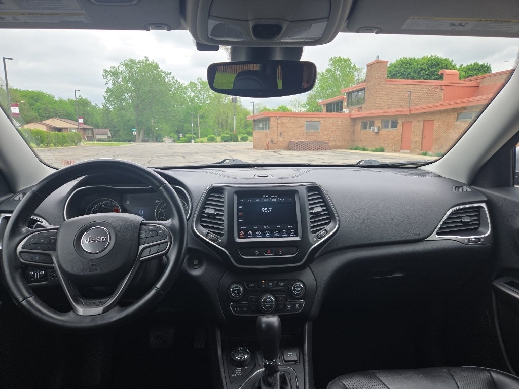 2021 Jeep Cherokee Latitude Lux