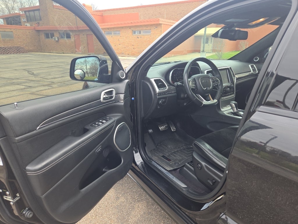 2016 Jeep Grand Cherokee SRT