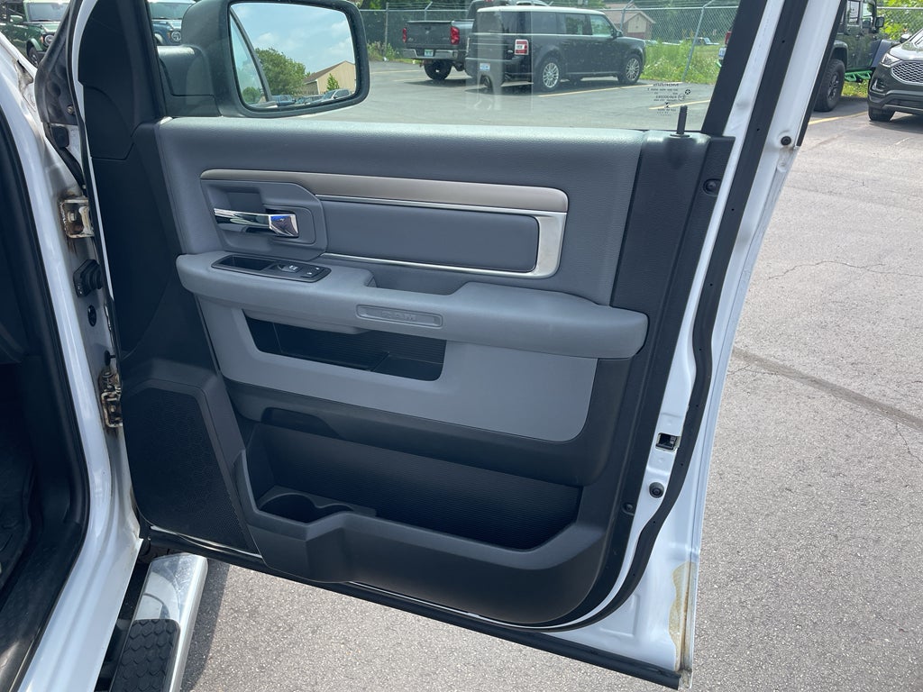 2018 RAM 1500 SLT