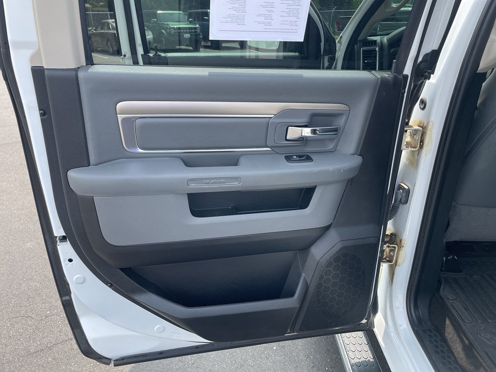 2018 RAM 1500 SLT
