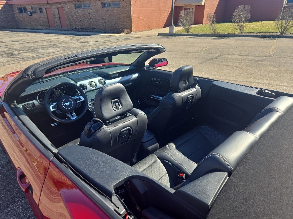 2022 Ford Mustang EcoBoost Premium