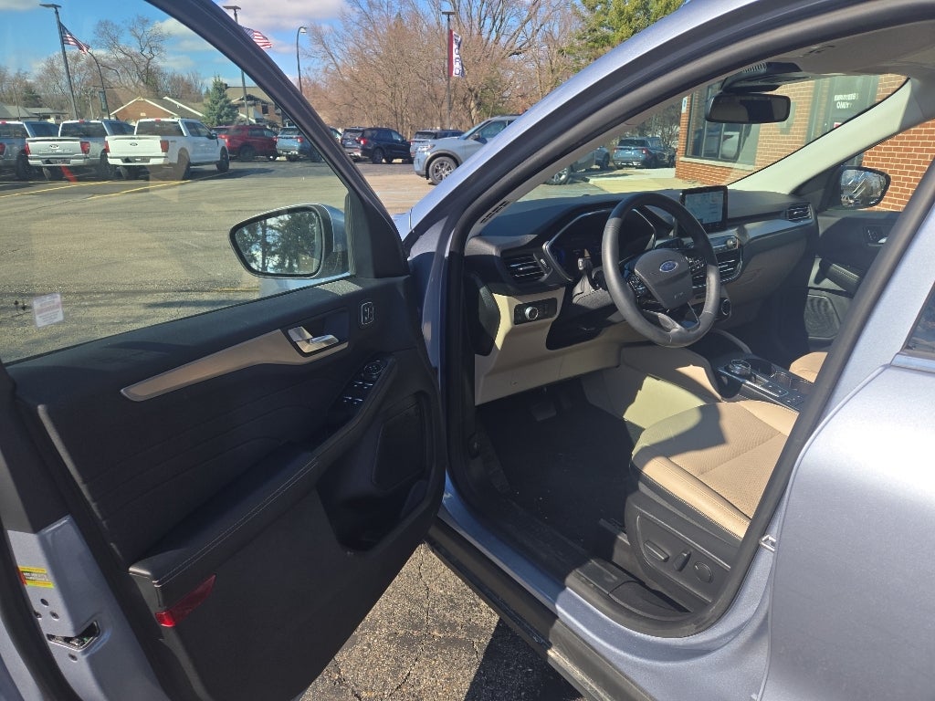 2022 Ford Escape Hybrid Titanium Plug-In Hybrid