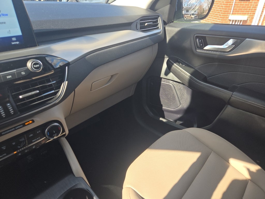 2022 Ford Escape Hybrid Titanium Plug-In Hybrid