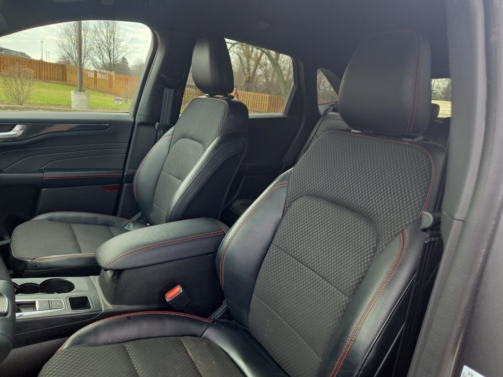 2023 Ford Escape ST-Line Elite