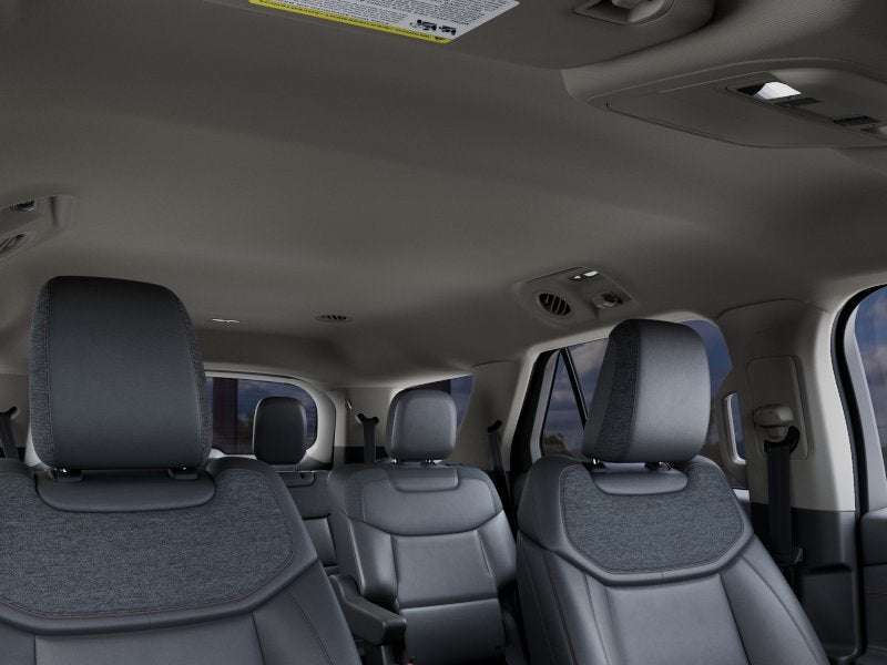 2027 Ford Explorer Active w/200A Pkg