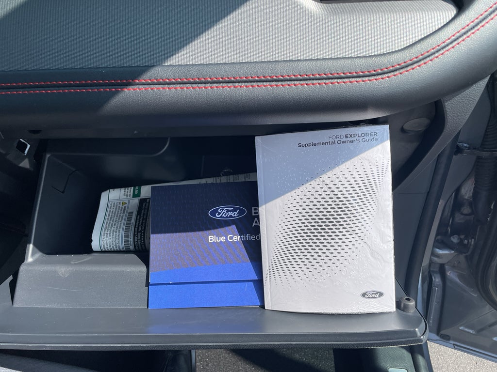 2025 Ford Explorer ST-Line