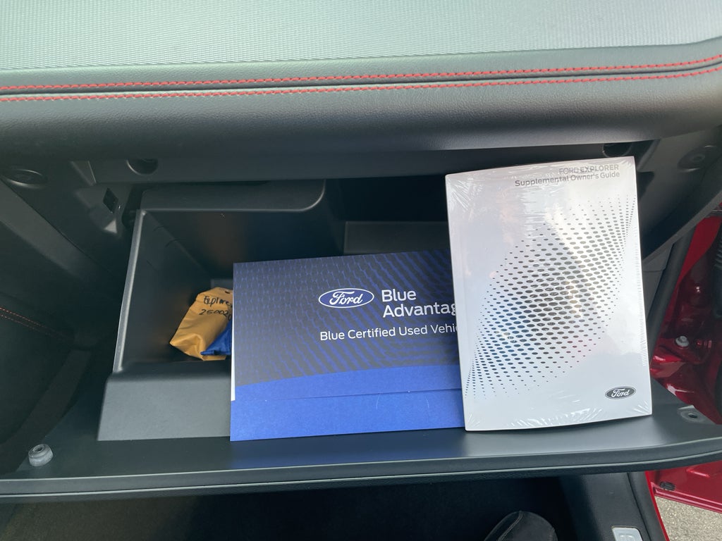 2025 Ford Explorer ST-Line
