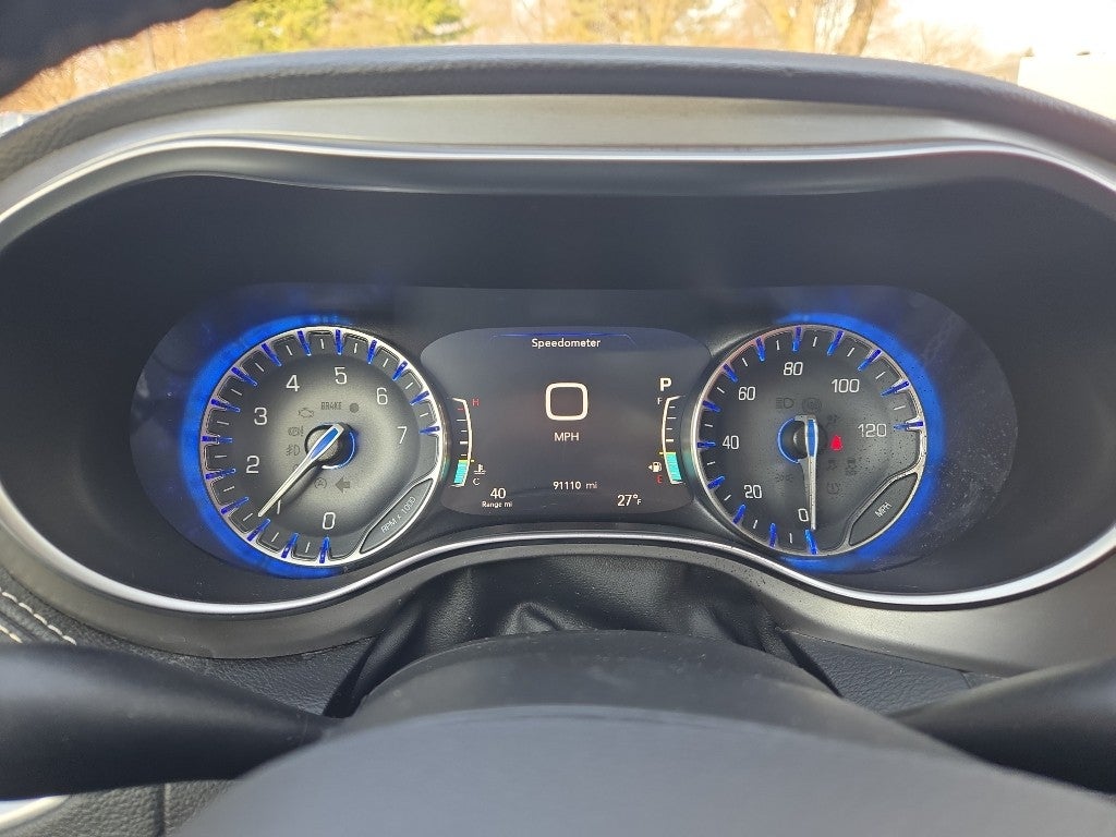 2020 Chrysler Pacifica Red S