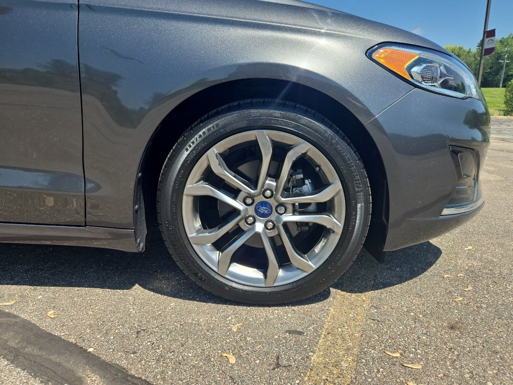 2020 Ford Fusion SEL