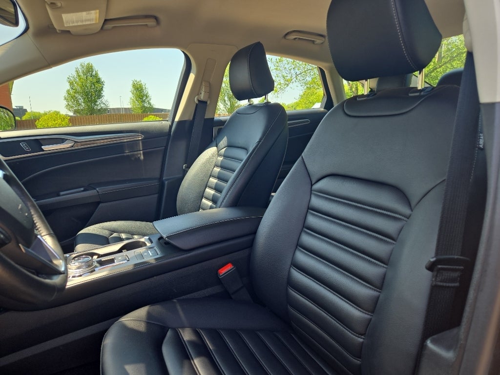 2020 Ford Fusion SEL