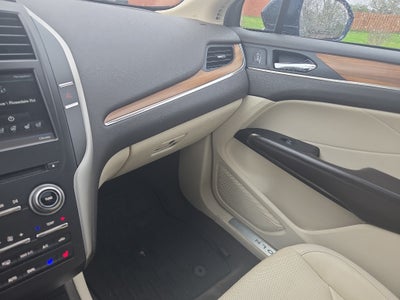 2015 Lincoln MKC Base